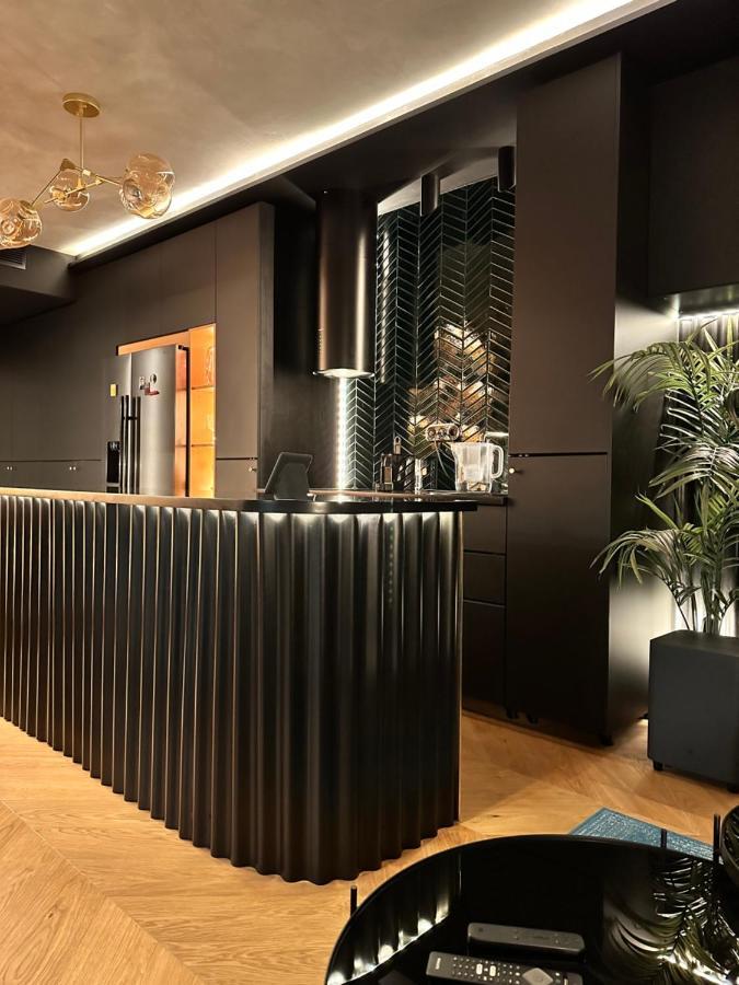 Skyline Elegance With Free Parking Daire Bratislava Dış mekan fotoğraf