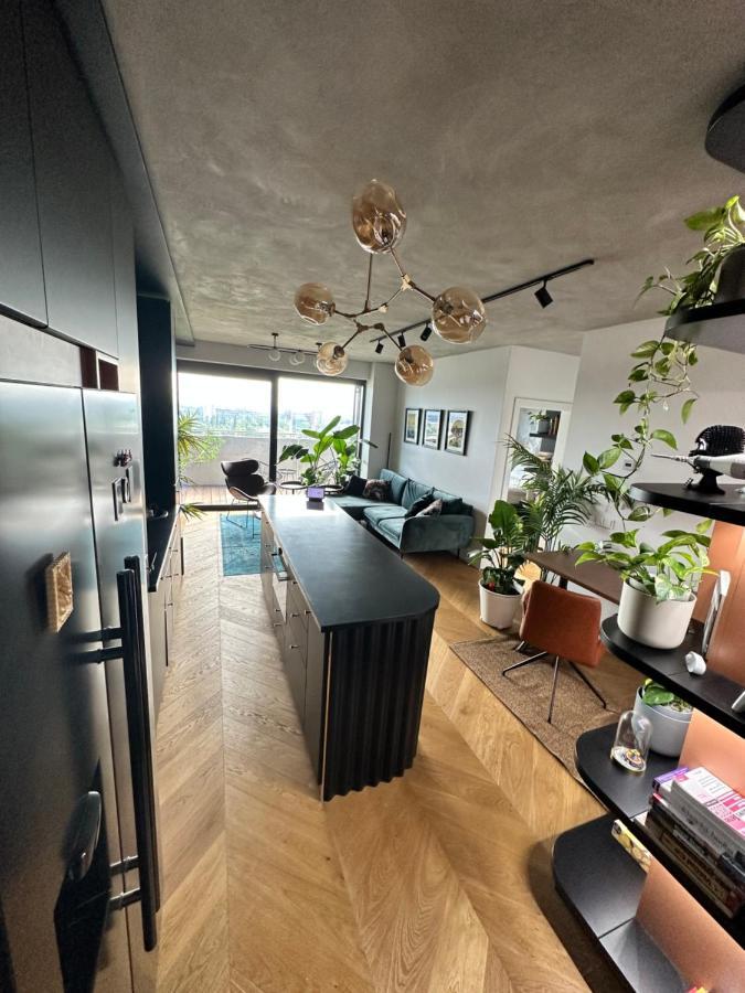 Skyline Elegance With Free Parking Daire Bratislava Dış mekan fotoğraf